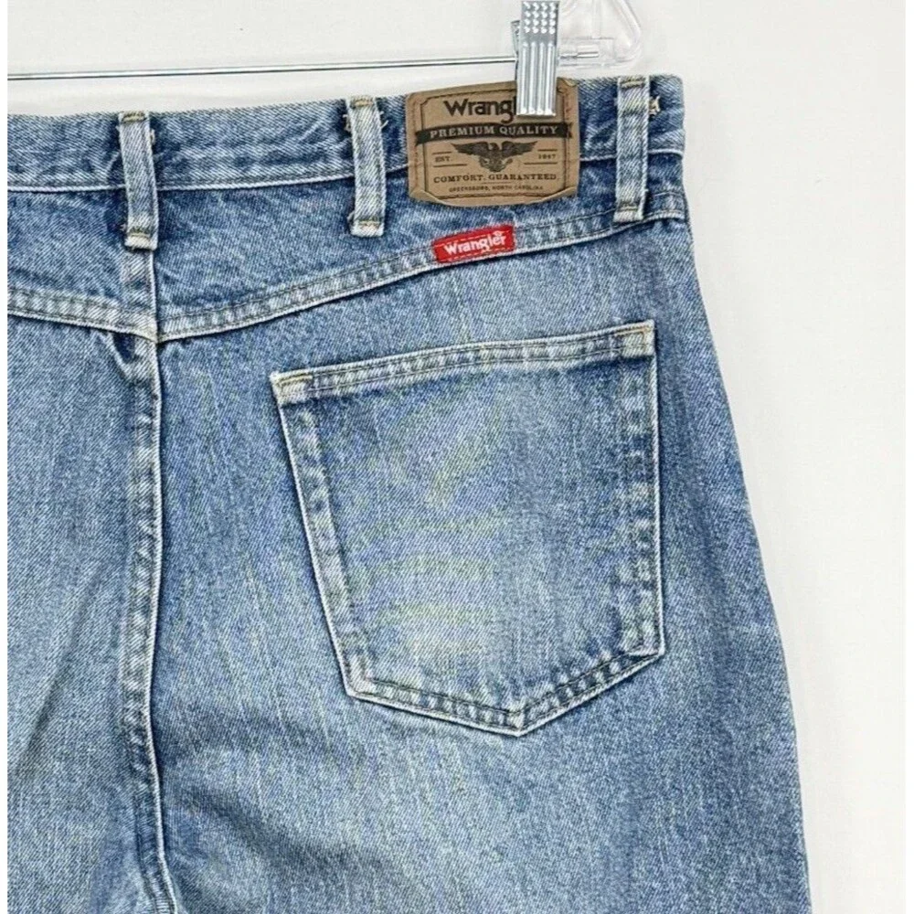 Wrangler Premium Quality Jeans Men 36x34 Blue Denim Straight Leg Cotton Regular